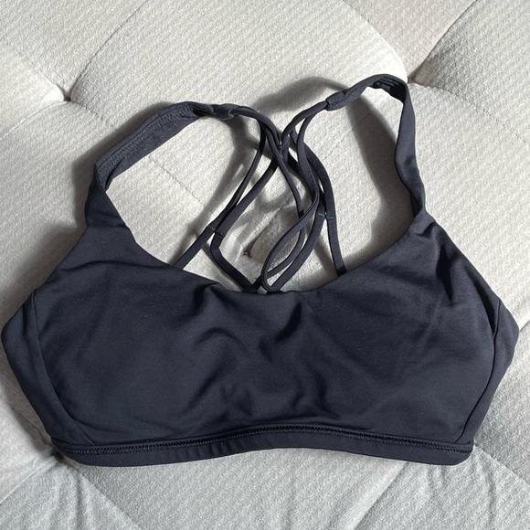 Lululemon sport bra - Picture 3 of 4